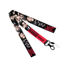 1条BT/S AIRRANG挂绳 RM Jin J-Hope Jimin V K-Pop演唱会必备粉丝身份识别颈带，可用于ID徽章、钥匙、手机、相机、U盘等，是粉丝礼物交换和日常使用的理想选择。 - 彩色 - 查看 11