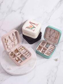 这款粉色字母首饰盒饰有玫瑰、雏菊和向日葵图案，色彩鲜艳，是理想的伴娘礼物。字母从A到Z均有供应。这款旅行收纳包非常适合存放各种旅行用品，例如首饰、耳环、项链等。 - Floral Letter 2 - 查看 2