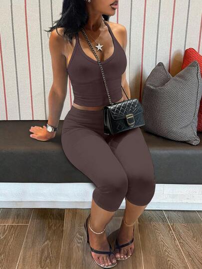 LovelyWholesale Women's Casual V-Neck Knit Vest Paired With Slim Fit Capri Pants Set, Solid Color Summer 2-Piece Outfit