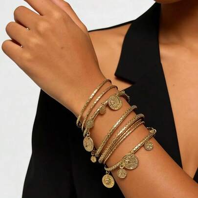 8件套欧美时尚叠层金币人像手镯，精致金属手镯，适合女性日常及派对佩戴