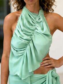 Camiseta sin mangas asimétrica con cuello halter para mujer, diseño ajustado y fruncido, ideal para fiestas y discotecas. - Verde - Ver 3
