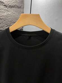 Men's Christmas Print Loose Fit Short Sleeve T-Shirt, 1 Piece | Exquisite Design | Summer Essential | Easy To Match, Features A Vintage Style. Popular Item. - 黑色 - 查看 5