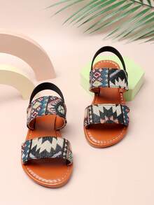 1 đôi dép xăng đan mùa hè cho trẻ em, quai sau co giãn, hở mũi, kiểu bohemian, đế mềm, thích hợp đi biển. - màu đen - Xem 4