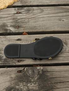 Sandal nữ màu nâu mới, mũi vuông, phối vàng, hở ngón, thích hợp cho kỳ nghỉ hè, đi biển và mang hàng ngày. - màu đen - Xem 8