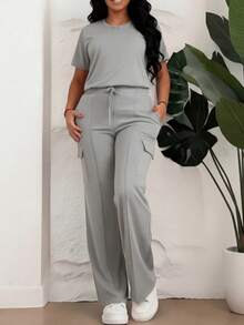 两件套女士新款圆领短袖上衣搭配松紧腰宽松纯色工装裤，适合运动、休闲、跑步、街头、羽毛球、网球等夏季场合。 - 淺灰色 - 查看 2