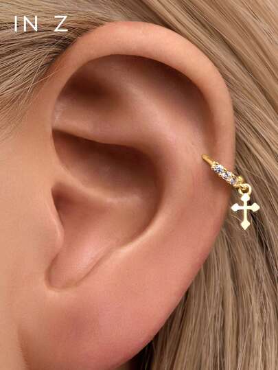 1 mặt dây chuyền bạc 925 Sterling tinh tế đính đá CZ hình thánh giá, kèm theo ba chiếc khuyên tai vòng nhỏ đính kim cương và mặt dây chuyền trang trí, khuyên tai vàng không gây dị ứng, thích hợp cho nữ đeo hàng ngày.