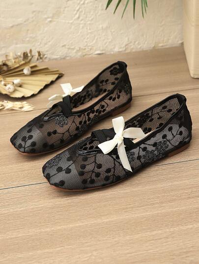 黑色花卉刺绣蝴蝶结装饰芭蕾平底鞋，黑色透气镂空网面夏季凉鞋，方头水钻装饰宽带玛丽珍鞋，女士款