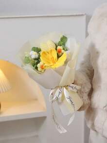 手工钩编玫瑰花束，永不凋谢的仿真钩编百合花束，手工钩编花束，适合卧室书桌装饰，送给妈妈和女朋友的理想礼物 - 彩色 - 查看 5