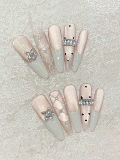 指尖上的波点艺术！10片手工长尖头美甲贴片，乳白色法式风格，带有拉丝线条，手绘黑色波点，裸粉色，高端质感，适合约会、日常穿搭、音乐会、送朋友礼物、度假风等场合佩戴，可重复使用的手工按压式美甲套装，包含果冻胶和迷你锉刀。