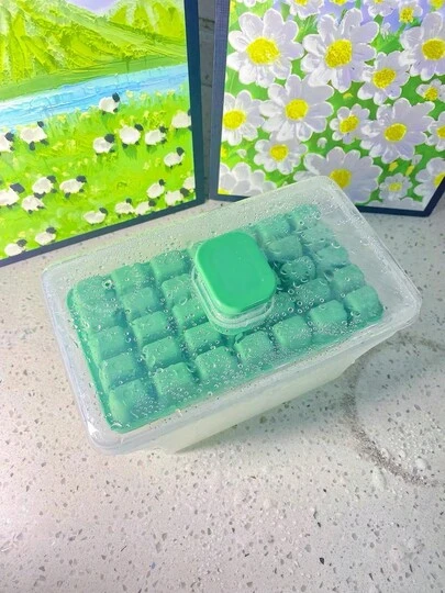 Khay làm đá dễ tháo lắp kèm hộp đựng và muỗng xúc đá, hộp đựng đá dung tích lớn có nắp đậy, khay đá dễ lấy, dụng cụ sắp xếp tủ đông tiết kiệm không gian cho nhà bếp, quầy bar gia đình, tiệc tùng và đồ uống mùa hè.