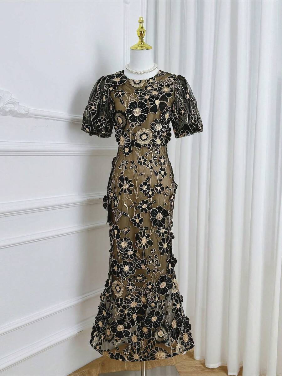 Fashionable Socialite With Elegant Temperament, Ladies With Light Luxury Round Neck Embroidery, Three-Dimensional Flower Bubble Sleeves, Mid Length Dress, Hip Hugging Skirt - 卡其色 - 查看 1
