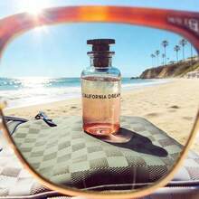 California-Dream Is A Citrus Fragrance For Women And Men, It Contains Notes Of Mandarin, Pear, Musk As Well As Ambrette Seed And Benzoin. - 濃烈香調 - 查看 3