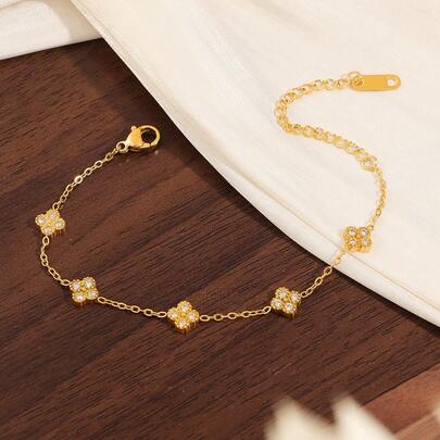 1pc Versatile Fashion Hypoallergenic Rhinestone Clover Bracelet, Delicate Niche Jewelry For Women, Suitable For Daily Wear And Various Occasions