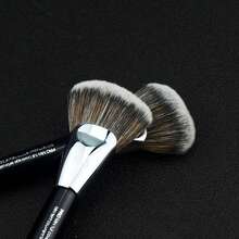 1pc New 53.5# Powder Brush, Asymmetric Brush, Convenient And Portable, Fiber Bristles - Black - View 2