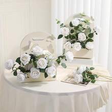 1支/3支/5支装仿真白玫瑰花束，适用于婚礼装饰、房间装饰、卧室装饰、房间装饰用品、串灯装饰、家居装饰，是新娘捧花和腕花的理想之选。母亲节礼物、复活节装饰、复活节饰品、复活节家居装饰、浴室配件、卧室装饰、情人节、仿真花、餐桌装饰、春季装饰、花园用品。 - 白色 - 查看 6