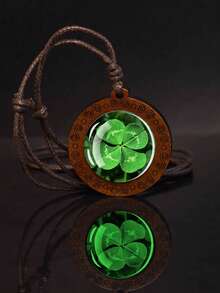 1 mặt dây chuyền hình cỏ bốn lá phát sáng trong bóng tối, màu xanh lá cây, làm bằng thủy tinh hoặc gỗ, kèm dây chuyền dạng dây thừng. - màu nâu - Xem 10