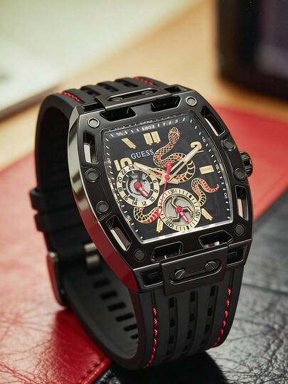 Guess Đồng hồ nam chạy bằng pin thạch anh, mặt số màu xanh đậm, dây đeo hai tông màu, hiển thị ba mặt số (ngày, thứ trong tuần và giờ), kiểu dáng thể thao và giản dị, một chiếc đồng hồ dành cho quý ông phù hợp để đeo hàng ngày và khi chơi thể thao, một món quà hoàn hảo cho bạn trai hoặc cha. GW0857G1
