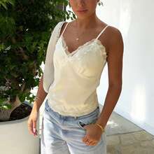Women Y2k Spaghetti Strap Tank Top Lace Trim Sexy V Neck Crop Top Coquette Camisole Aesthetic Going Out Top - Vàng nhạt - Xem 1