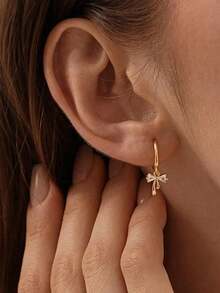 Gold Earrings, Fashionable Elegant Minimalist Luxury High-End, Copper Inlaid Cubic Zirconia Pendant Earrings, Suitable For Women's Daily Wear - Gold - View 2