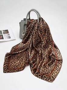 1 pièce Bandana mode pour femme, imprimé léopard 90 cm carré, bandana polyvalent, convient pour toutes les saisons pour les robes, la plage, les vacances - Marron - Voir 2