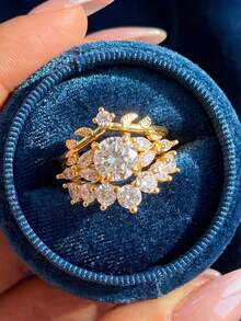 一套925纯银独特时尚钻石戒指套装，适合女性日常佩戴、生日派对、情人节礼物、约会和其他场合。 - 金色 - 查看 1