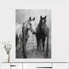 Póster plano 2D, 1 pieza, de caballo vintage en blanco y - Arte de pared de dos caballos con cerca, apto para interior/exterior, pintura duradera en lienzo sin marco para decoración de cafetería, oficina - Cuadro minimalista de caballo, regalo para amantes de los caballos, decoración de habitación - Enmarcado - Ver 1