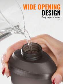 1个字母图案WRELS软水壶，可折叠，适合户外探险和徒步旅行，也可作为健身、骑行和跑步的水袋使用，适用于骑行、露营、越野、攀岩、跑步和其他户外运动。 - 字母款 - 查看 3