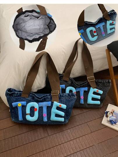 这款时尚大号字母女士手提包，是一款优雅的女士手提包，配有大容量牛仔布口袋。大口袋可容纳女士钱包、化妆包、美容套装、化妆品、平板电脑、手机、充电宝和零钱。这款高品质女士包适合购物、休闲、外出和拍照，也是送给女友和母亲的绝佳节日礼物。
