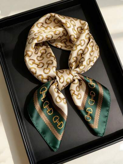 1条68厘米复古金属扣印花方巾 - 100%涤纶轻薄领巾