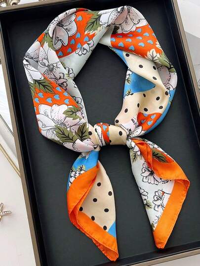 1条70厘米波点印花方巾，可作头巾或方巾使用