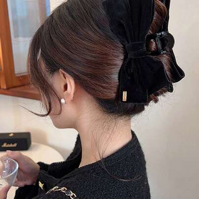 1 Kẹp tóc ruy băng nhung lớn, phụ kiện tóc phong cách INS, phụ kiện tóc thời trang, cao cấp và sang trọng, màu sắc đơn giản và trang nhã, phù hợp cho sử dụng hàng ngày, giải trí, tiệc tùng, du lịch, bãi biển, tóc tết, tóc đuôi ngựa, rửa mặt, trang điểm, phụ kiện quần áo, quà tặng lý tưởng cho bạn bè hoặc dịp lễ, kẹp càng cua