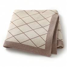 Chăn len dệt kim cho bé dùng được cả bốn mùa, chăn cho bé sơ sinh họa tiết kim cương dễ thương, chăn trẻ em, vật dụng thiết yếu cho bé. - con lạc đà - Xem 1