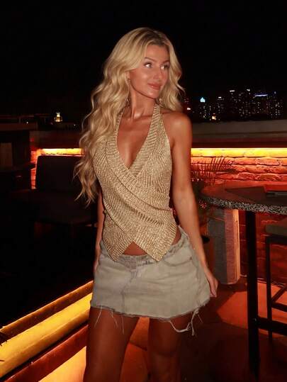 Nuevo estilo para mujer Chaleco de punto brillante ajustado y sexy con escote en V profundo, cruzado, con tiras en la espalda, sin mangas, en color caqui. Elegante, de moda, casual, minimalista, para club, festival, playa, citas, fiesta, vacaciones, concierto en el campo, cumpleaños, salir. Primavera, verano, otoño.