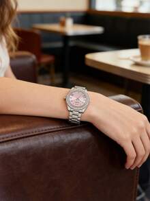 Đồng hồ nữ GUESS Quartz Analog, vỏ thép không gỉ, mặt số màu sâm panh, dây đeo thép không gỉ hai tông màu, chống nước 30M - GW0841L4 - Hồng - Xem 2