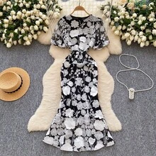 Fashionable Socialite With Elegant Temperament, Ladies With Light Luxury Round Neck Embroidery, Three-Dimensional Flower Bubble Sleeves, Mid Length Dress, Hip Hugging Skirt - 黑色 - 查看 3