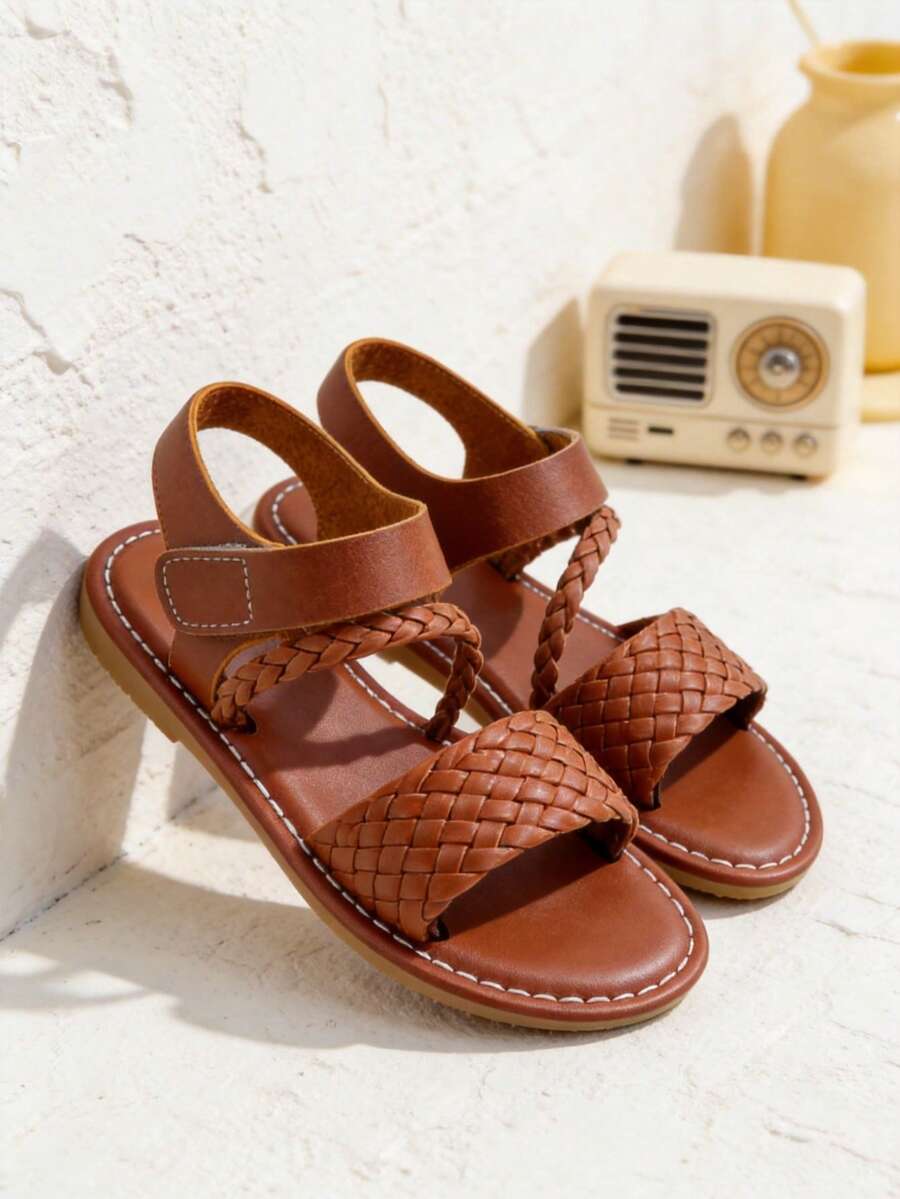 Adjustable Sandals For Girls Aged 3-12, Flat Summer Open Toe Woven Dual-Layer Design With Checkerboard Pattern And Braided Strap, Ankle Strap, Retro Style, Brown/Coffee Color - Brown - View 1