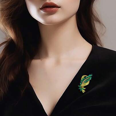 1件时尚绿色水晶水钻麦穗花胸针，服装及包包配饰