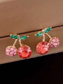 1 Pasang Anting Tusuk Cherry yang Lucu & Modis dan Serbaguna, Cocok untuk Remaja Putri untuk Pemakaian Sehari-hari dan Acara Festival - Ceri A - View 4