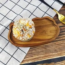 这是一款红木托盘,可用作餐盘、早餐托盘、厨房托盘、水果托盘、咖啡托盘、茶托盘、零食托盘、甜点盘或首饰收纳盘,亦可作为客厅装饰品。天然木纹和光滑表面,展现出日式实木餐具的经典风格。红木密度高、纹理美观、经久耐用且防潮,适用于家庭、餐厅、咖啡馆等多种场合。 - 原木色 - 查看 17
