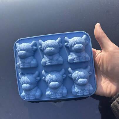 Highland Cow Silicone Tray - 3D Cute Cow Shaped Mold Suitable For Whiskey, Cocktails And Baking, Silicone Mold Suitable For Easter And Holiday Decorations