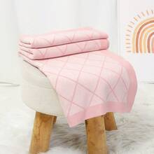 All Season Baby Knitted Blanket, Cute Diamond Pattern Newborn Stroller Blanket, Children Blanket, Essential Baby Items - Light Pink - View 3