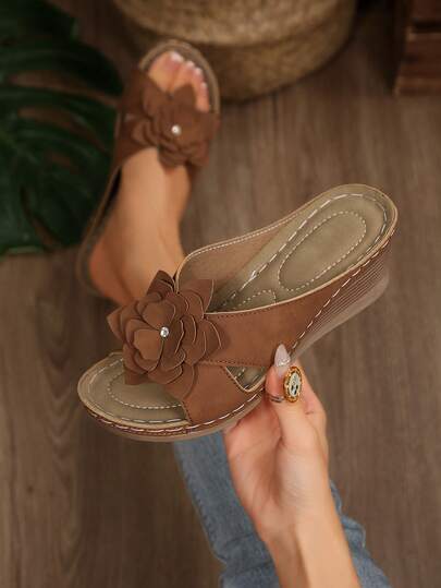 Women's Thick Bottom Wedge Floral Decor Hollow Out Slippers, Elegant Vacation Fashion Beach Bohemian Casual Sexy Floral Hollow Wedge Thick Bottom Sandals, Summer