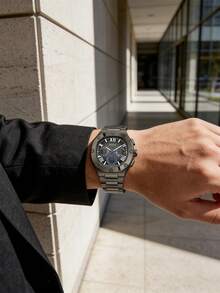 Guess 1 件男士多功能方形模拟石英手表 - 42 毫米深灰色不锈钢表壳和表链，黑色表盘和黑色不锈钢表带，50 米防水时尚配饰 - GW0572G5 - 黑色 - 查看 4