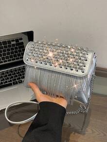 女士新款铆钉小方包，流苏斜挎包，女士单肩包 - 銀色 - 查看 6