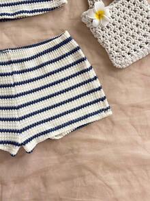 Conjunto Casual de 2 Piezas para Mujer: Top Halter a Rayas y Shorts para Vacaciones - Azul y blanco - Ver 6