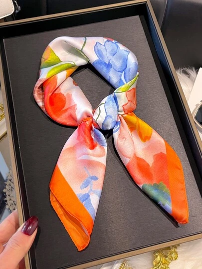 1条仿丝高品质印花70厘米方巾，新款春夏女士头巾，多功能腰带，发饰，时尚领巾