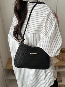 1个豹纹印花休闲简约大容量轻便多功能女士腋下斜挎包，适合约会、外出、派对等场合。 - 黑色 - 查看 5