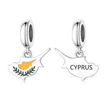 1件套925纯银塞浦路斯地图吊坠，搭配珐琅塞浦路斯国旗和刻有“CYPRUS”字样的珠子，适合制作手链，低过敏性旅行饰品，是送给塞浦路斯爱好者的完美礼物。 - 銀色 - 查看 2