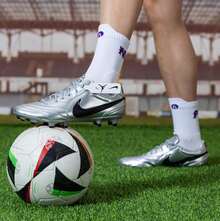 Nike 男士足球鞋，新款比赛训练运动鞋，带FG鞋钉 - 銀色/黑色 - 查看 8