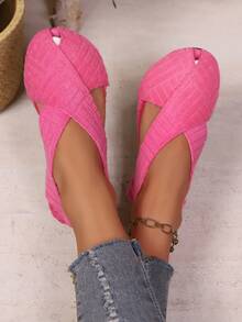 Giày sandal đế bằng nữ mới, kiểu dáng thường ngày, thoải mái, nhẹ nhàng, thích hợp cho hoạt động ngoài trời. Có các màu đen, nâu, xanh lá cây và cam. - Màu Hồng Tươi - Xem 7